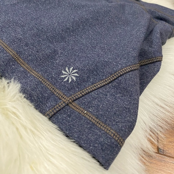 Athleta Relay reflective navy blue skort - Picture 5 of 8